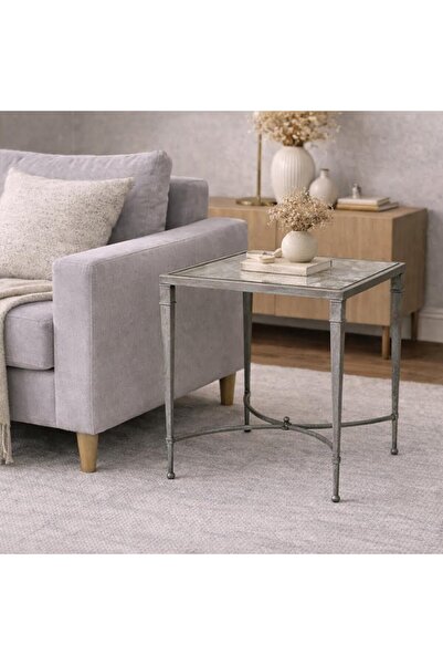 Roots Furniture طاولة جانبية لينيا