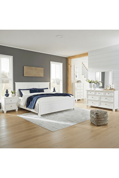 Ashley Furniture طقم غرفة نوم فورتمان كينج مع خزانة ملابس