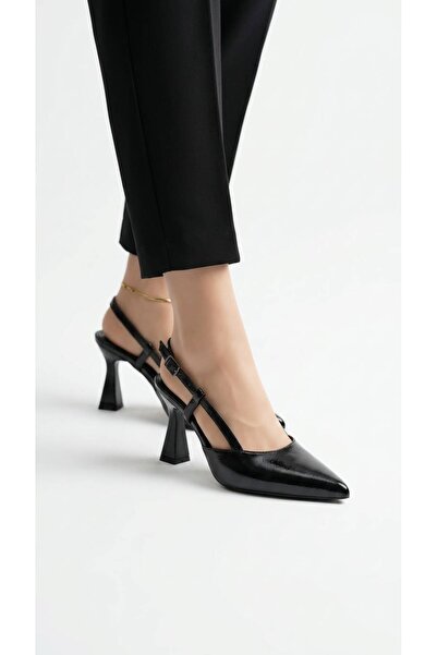 Lavish Gold Hawen black patent leather high heel shoes black