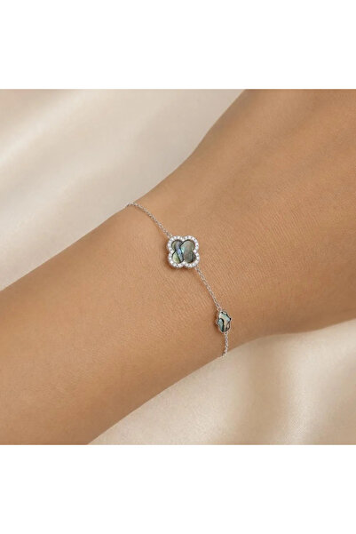 MONALITA Elegant Rose Bracelet in Silver Color (B328) .