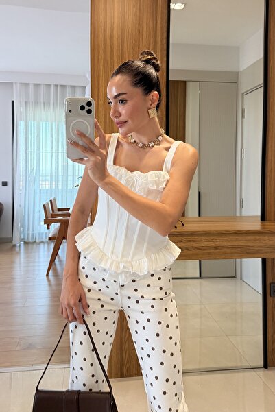 Gizem Ecemiş Noah Beyaz Fırfır Detaylı Korse Büstiyer