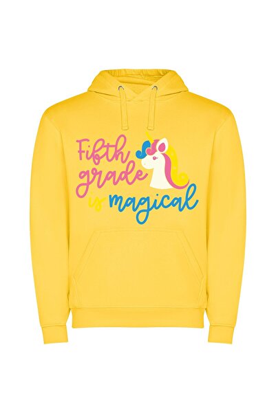 iLovePrints Enchanting Fifth Grade Tales Φούτερ με κουκούλα σε χρώμα Κίτρινο