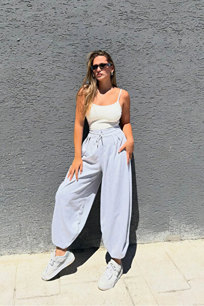macharel jeans بنطلون شالوار فضفاض للنساء بقصة مريحة