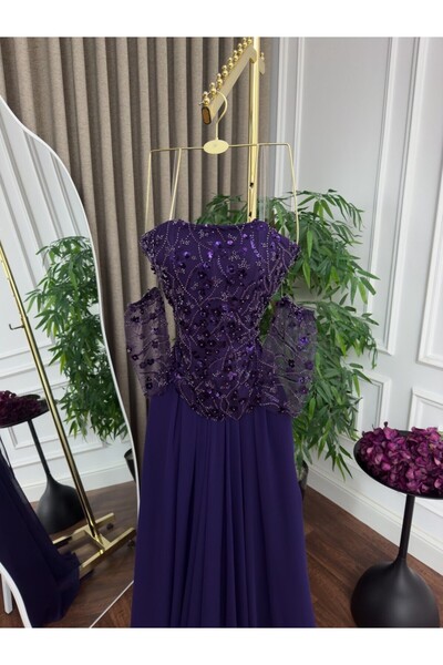 ranin Elegant Navy Blue Evening Gown