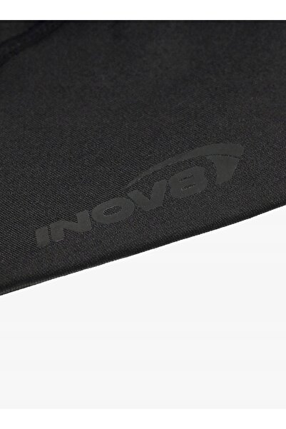 Inov-8 Căciulă de alergare - NEGRUĂ