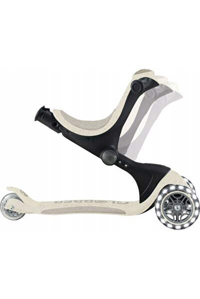 Globber GO UP DELUXE LIGHTS SIT-ON-BOARD RIDE-ON LED