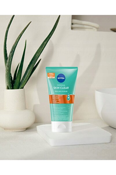 NIVEA Kit de curățare facială Derma Clear + Ser + Geantă cosmetică