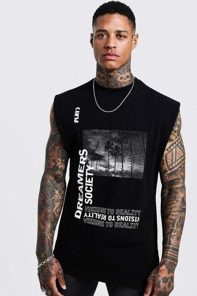 Urban Look Men's Oversize Printed Athlete T-Shirt with Crew Neck, Relaxed Fit...