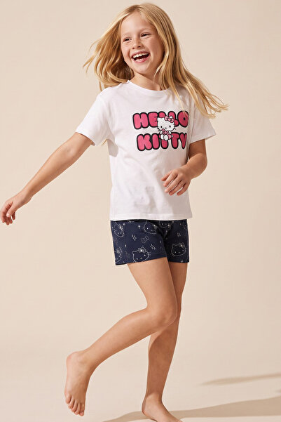 Siyah İnci Hello Kitty Lisanslı %100 Pamuk Ekru Çok Renkli Bisklet Yaka Şortlu Pijama Takım 26120201