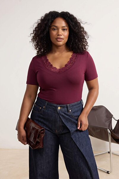 Trendyol Curve Plum Short Sleeve Collar Lace Detailed Knitted Large Size Blou...