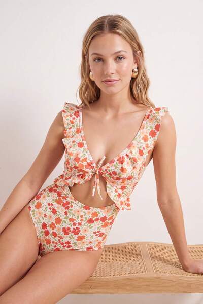 Trendyol Collection Floral Pattern V-Neck Covered Cut Out Detailed Ruffle Reg...
