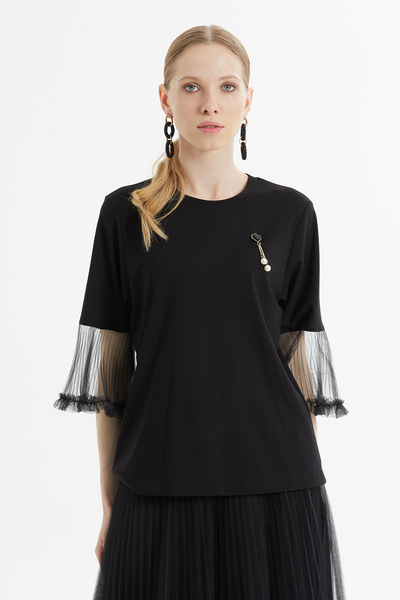 Half Sleeve Tulle Ruffle Detailed Knitted Blouse