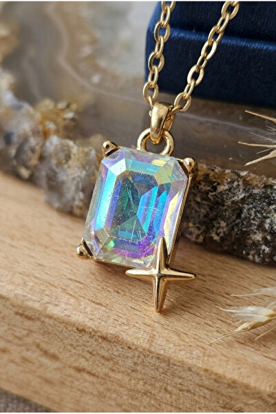 NBS Beautiful Naturel Stones قلادة نسائية بسلسلة ذهبية وتفاصيل من الأحجار الش...