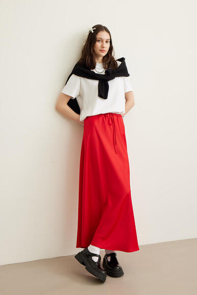 Manuka Satin Skirt Red