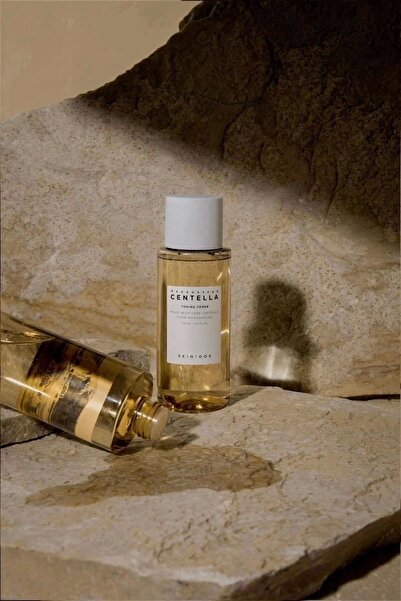 Skin1004 Madagascar Centella Toning Toner - Yatıştırıcı Ve Canlandırıcı Tonik 210ml