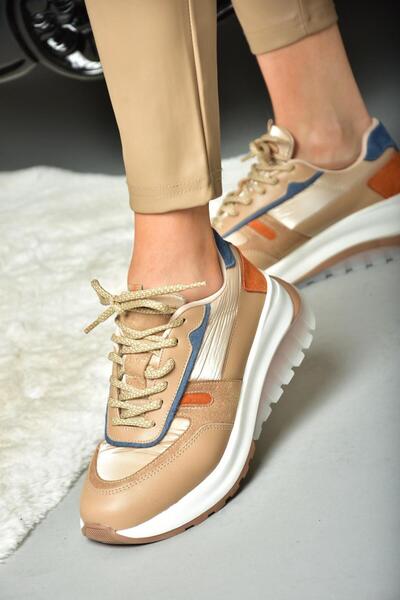 Fox Shoes R312911909 Dziesięć damskich butów sportowych Trampki