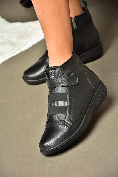 Fox Shoes R555001103 حذاء نسائي أسود من الجلد الطبيعي مريح لتقويم العظام