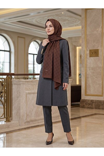 Vissona KREP MONOGRAM DESENLİ TABA RENKLİ 75X195 KIRIŞMAZ ŞAL