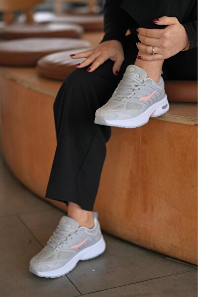 Elvin Shoe حذاء رياضي كاجوال نسائي باللون الأسود والأبيض 041-2