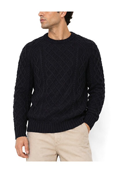 Evendi Pulover, Negru