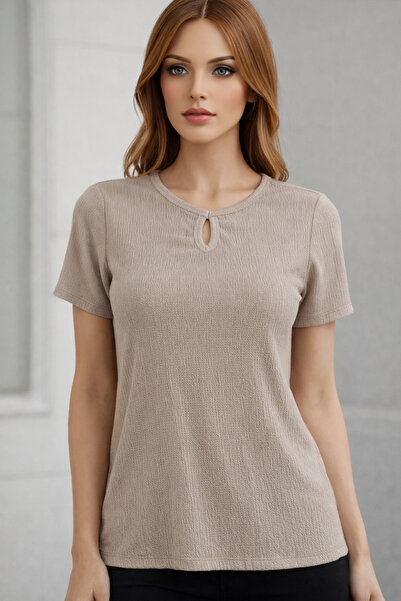Umay moda 59 Women's Wrinkled Textured Key Collar T-Shirt