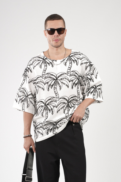 Butik Trend Biz Oversize Palm Pattern Embroidered T-Shirt