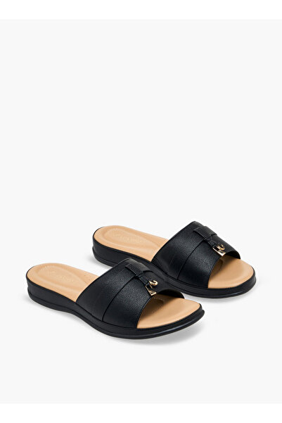 Le Confort Women Slip-On Comfort Sandals