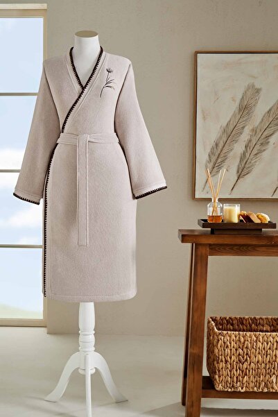 Özdilek Pampas Nakışlı Kimono Bornoz