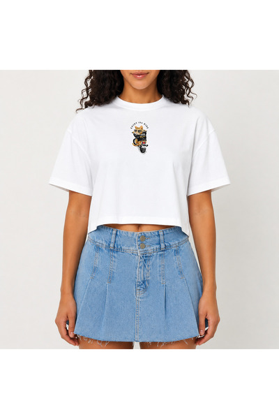 URBANTRENDSTORE Crop T-shirt με λευκό σχέδιο, άνετη εφαρμογή, ακατέργαστη κοπ...