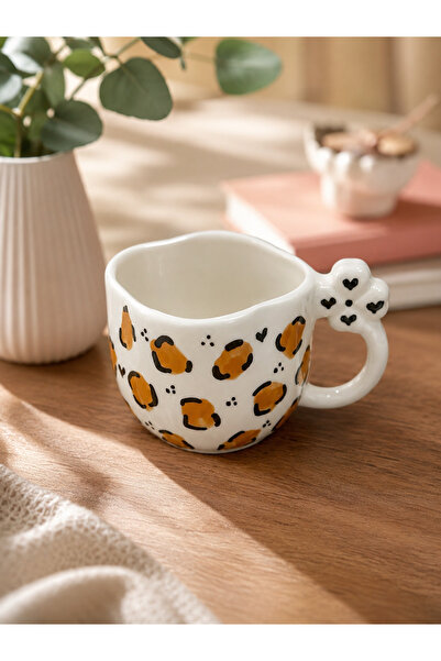 HİS Studio Clover-Shaped Ceramic Mug with Leopard Pattern and Detailed Mouth ...