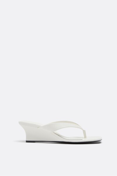 Stradivarius Suni deri dolgu topuk sandalet