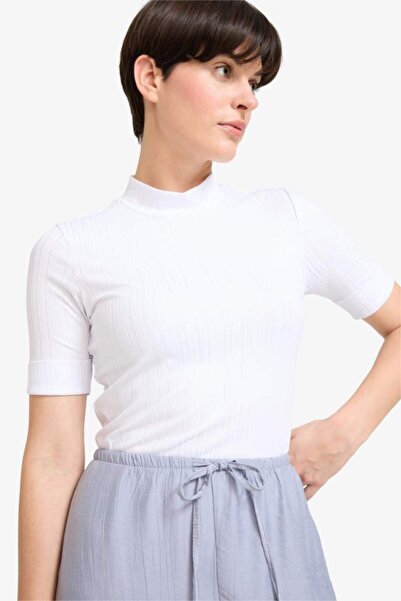 DeFacto Regular Fit Half Turtleneck Ribbed Camisole Short Sleeve T-Shirt