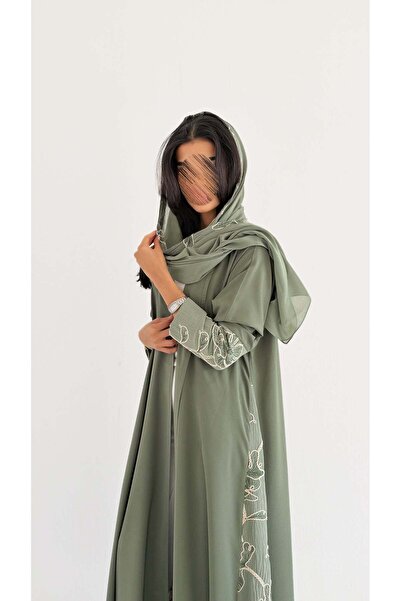 AYA عباية كريب مطرزة طراز mwt1130