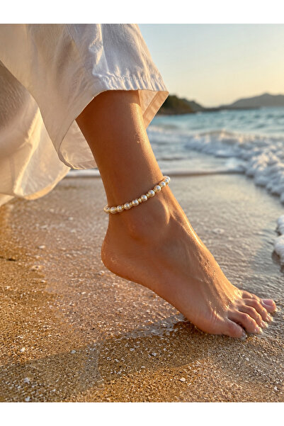 POYASE Elegant Anklet with Pearl Detailing Stylish Foot Accessory to Match Ca...