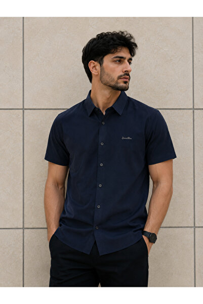 jeneric Men's Shirt