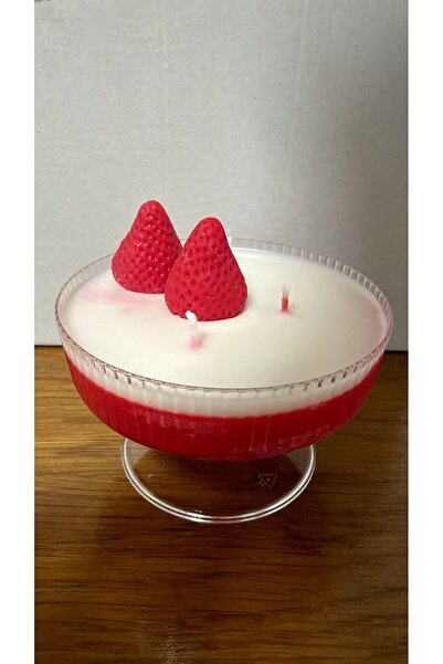 Handmade Strawberry scented candle