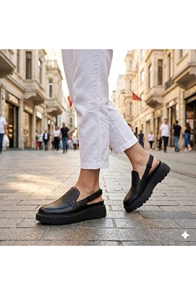 Oneka Shoes صندل نسائي يومي أسود من جلد النابا المثقوب 260629SBST1127