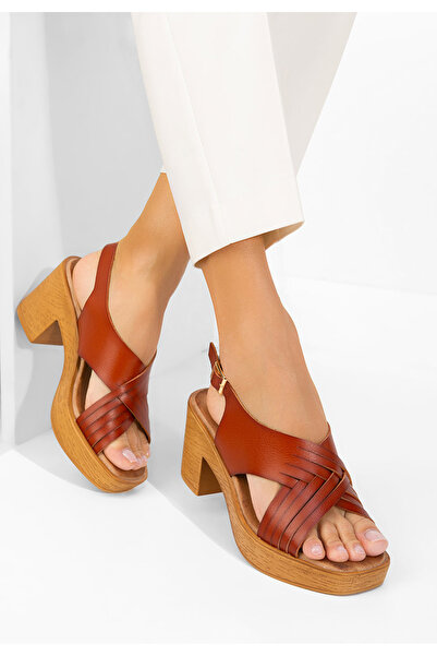 B T Shoes Sandale cu toc gros și platformă Kimy maro