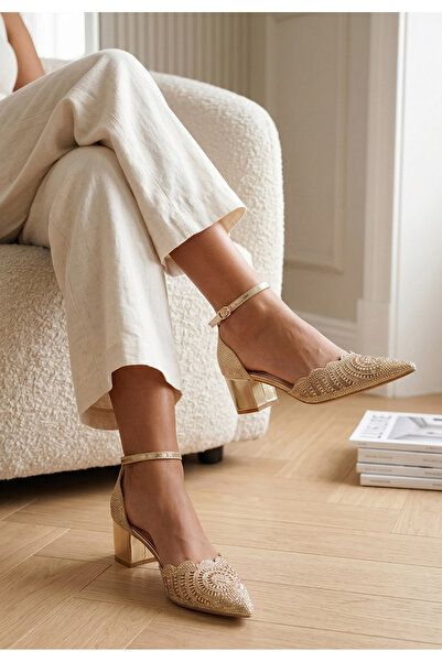 B T Shoes Pantofi cu toc gros Melizza aurii