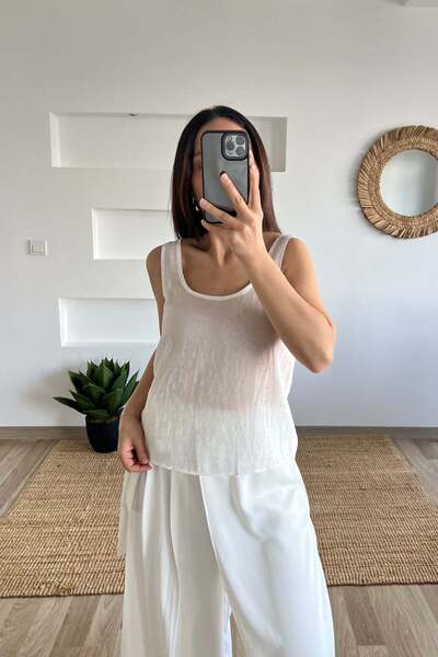 butikhola White Stone Tensel Blouse