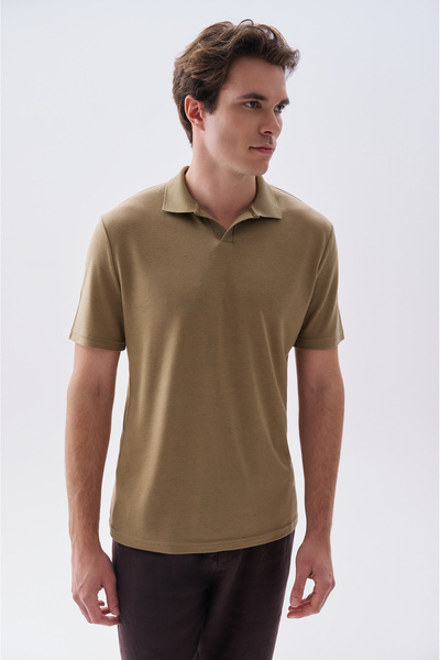 Mudo Men's Brown Comfort Fit Polo Neck T-Shirt
