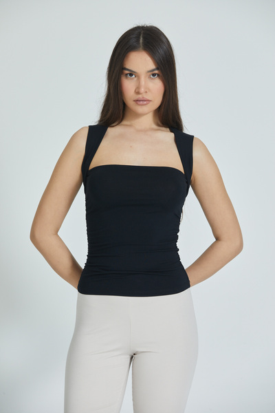 Butik Kare yaka askılı atlet