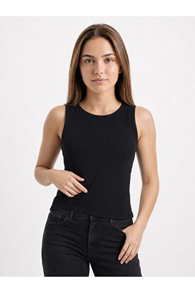 Loft بلوزة نسائية بقصة ضيقة وأكمام طويلة