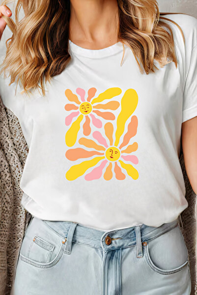Sarah's Boutique Women's T-shirt – 100% cotton – Sunny Flowers