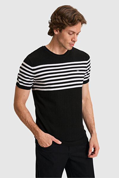 U.S. Polo Assn. Erkek Slim Fit Bisiklet Yaka Siyah Triko Tişört 50325115-VR046