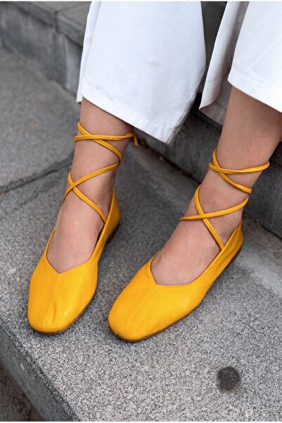 I Love Shoes حذاء مورفين نسائي من الجلد الطبيعي باللون الأصفر