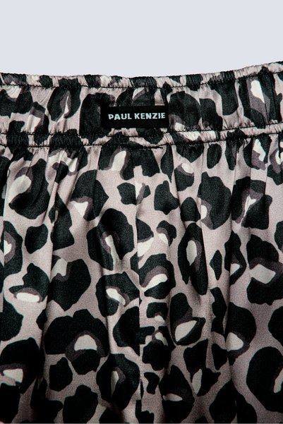 Paul Kenzie شورت نسائي من الساتان - سيلكي ليوبارد