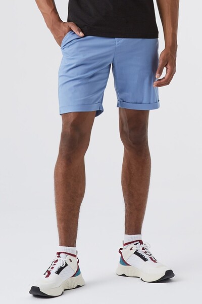 Lacoste Pantaloni scurți Bermuda pentru bărbați, croială slim, albastru