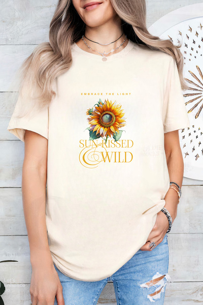 Sarah's Boutique Women's T-shirt – 100% cotton – Sunkissed Wild