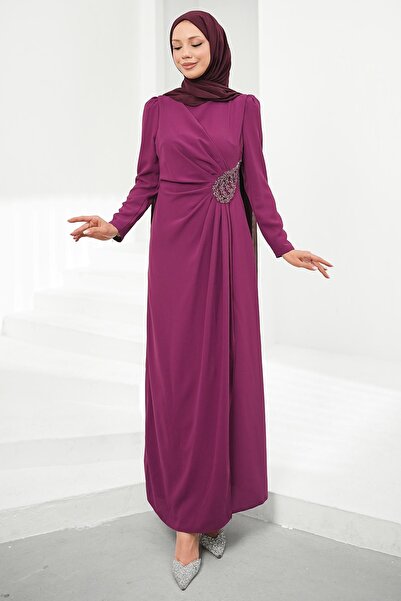 İmajButik فستان سهرة من الكريب الأرجواني مزين بالأحجار عند الخصر